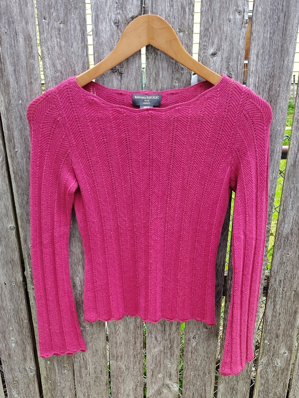 Banana Republic Fuchsia Ribbed Boatneck Sweater